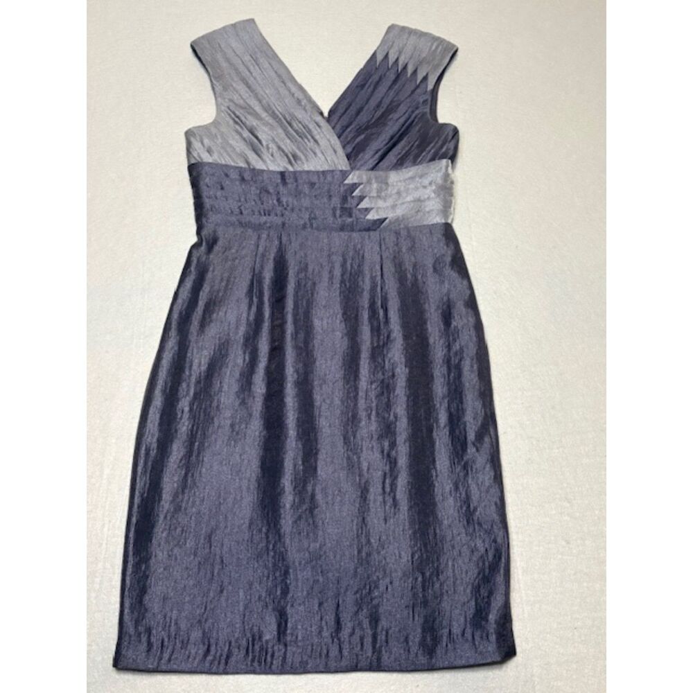 Adrianna Papell Bandage Dress Size 10 V Neck Gray Colorblock Pattern Lined EUC